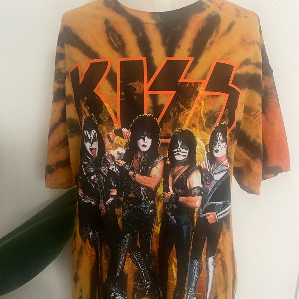 KISS Tie Dye Tee - Picture 2 of 5